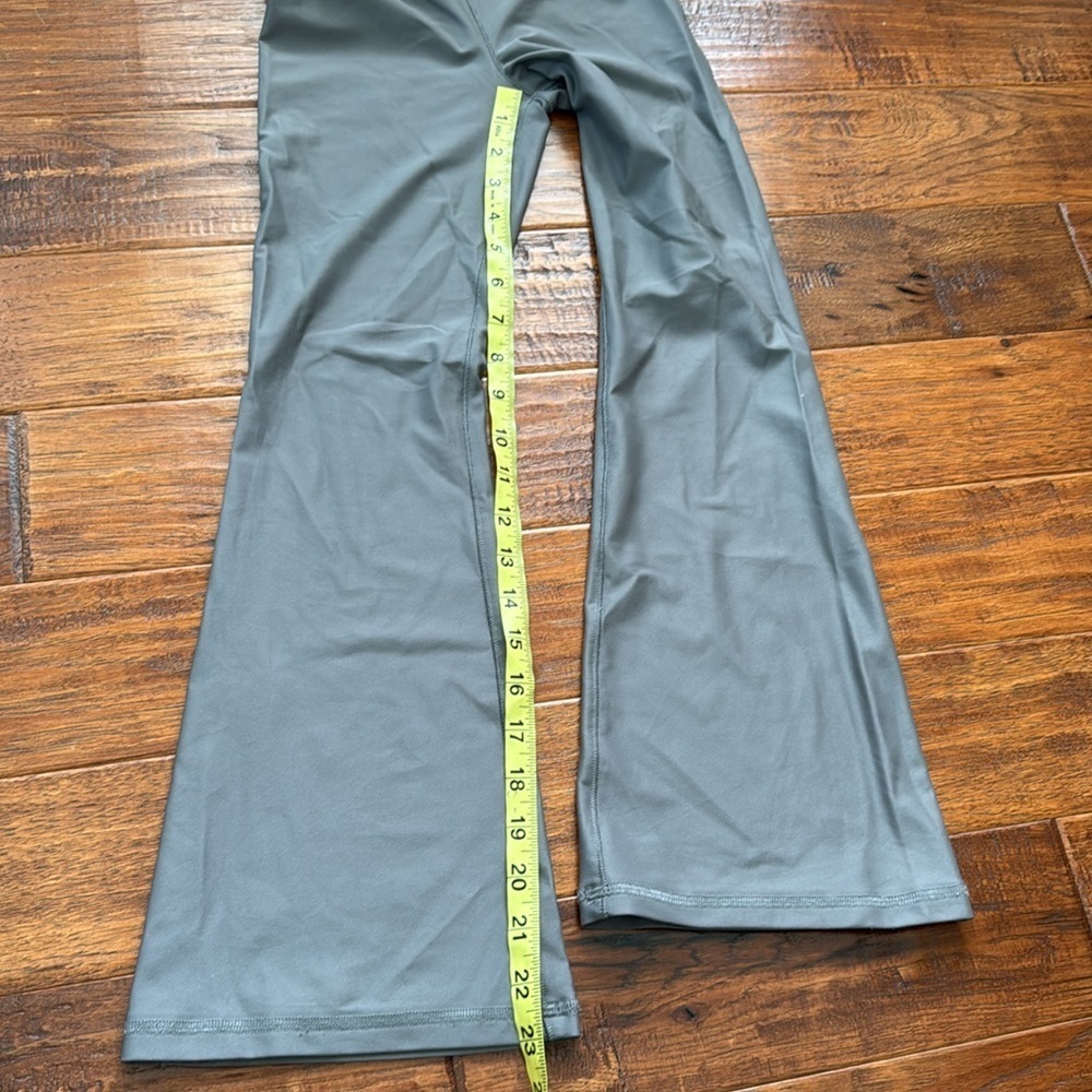 Abercrombie ypb flare leggings, size 7-8, grey - Picture 5 of 5